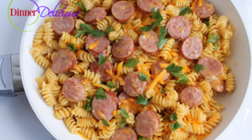 Skillet Macaroni and Cheese with Kielbasa