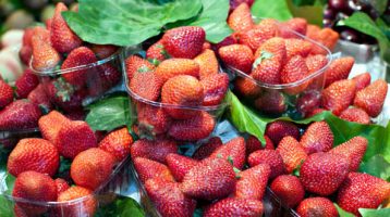 how to keep you Keeping your Strawberries Fresher Longer