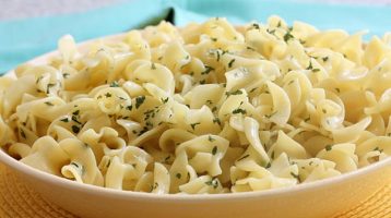 butter garlic egg noodles